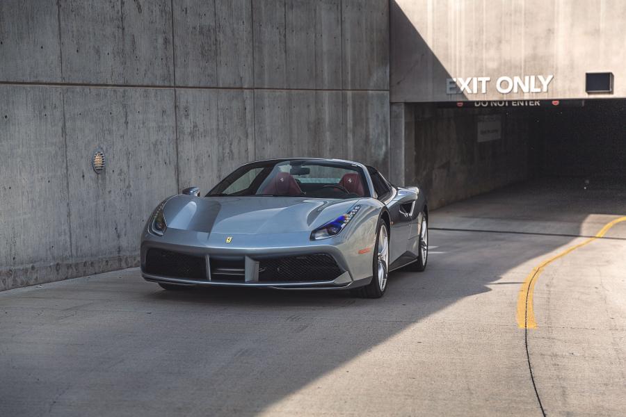  Ferrari 488 Spider 2016 года  (NA) (фото 9 из 19)